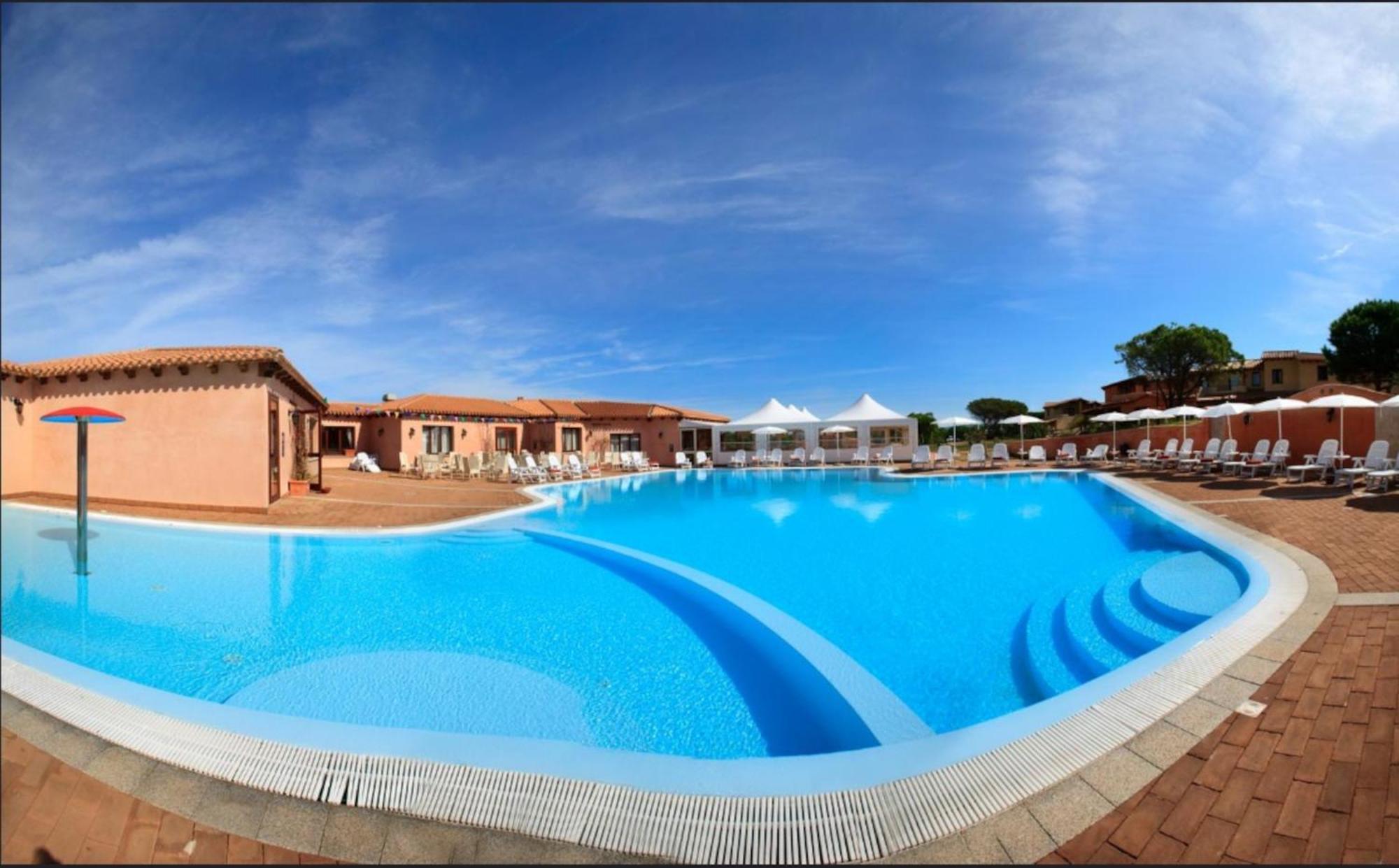 Residence Baia Dei Mirti Vignola Mare ภายนอก รูปภาพ