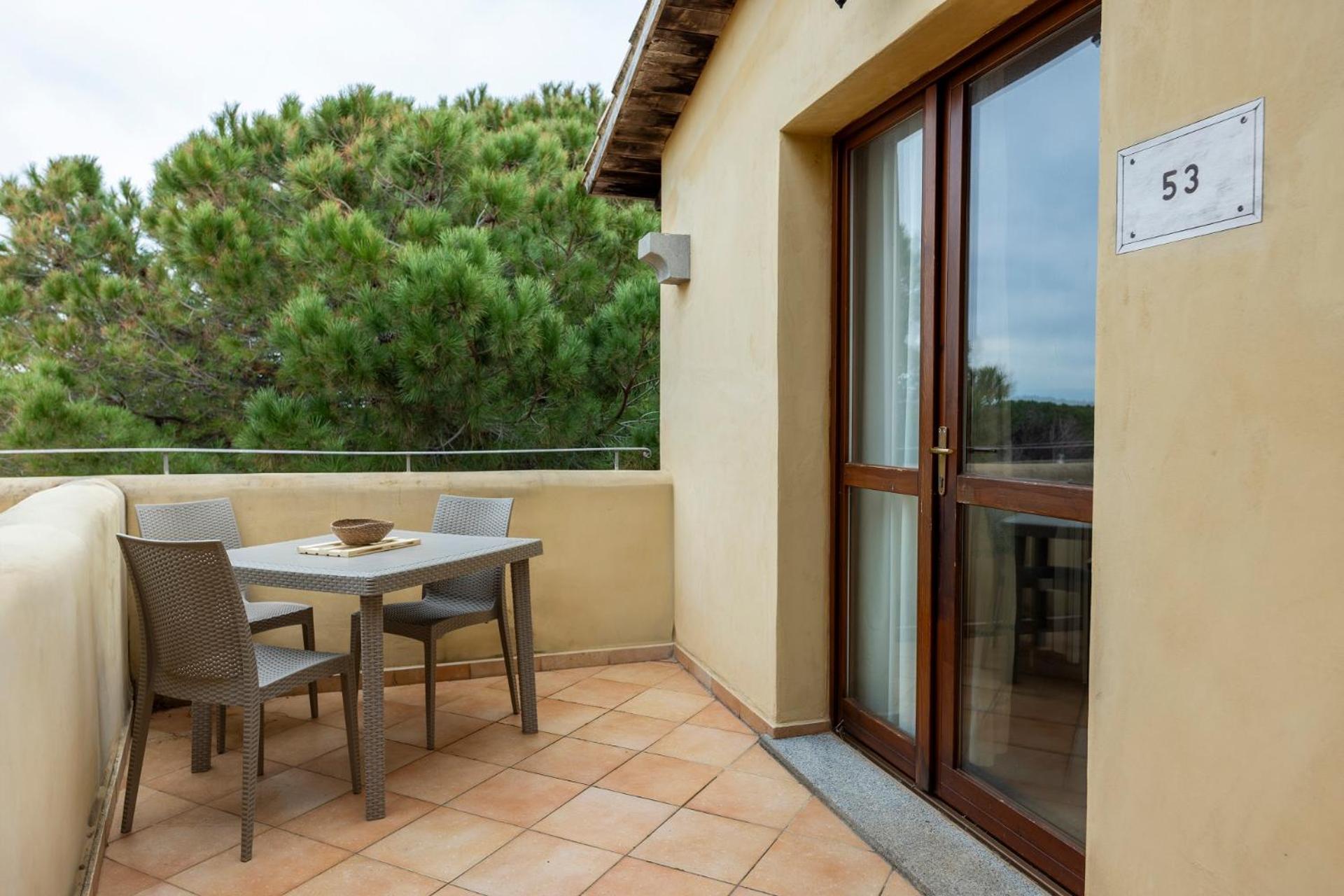 Residence Baia Dei Mirti Vignola Mare ภายนอก รูปภาพ
